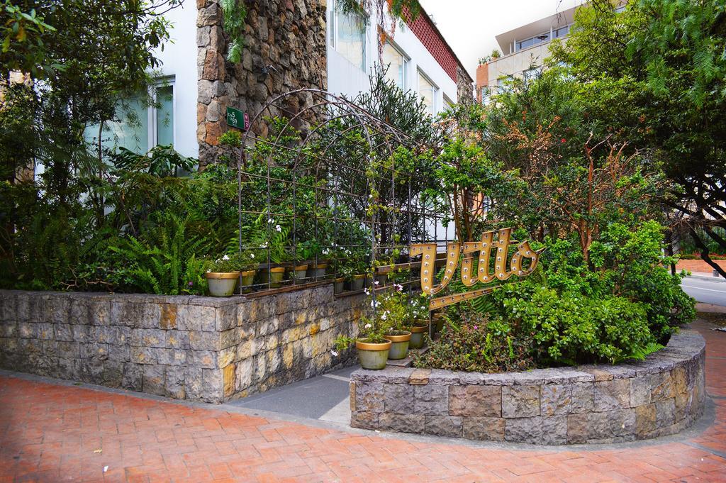 Casa Gaitan Cortes Hotel Bogota Exterior photo